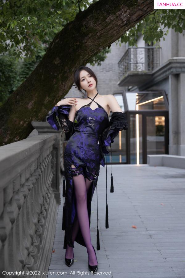 鱼子酱fish  [XiuRen]高清写真图 2022.12.30 No.6074 鱼子酱Fish 丝袜美腿第23张图片